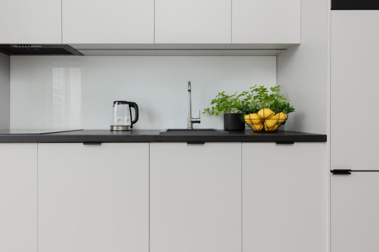 Spacious Apartment With Panoramic View Of Warsaw By Noclegi Renters ภายนอก รูปภาพ