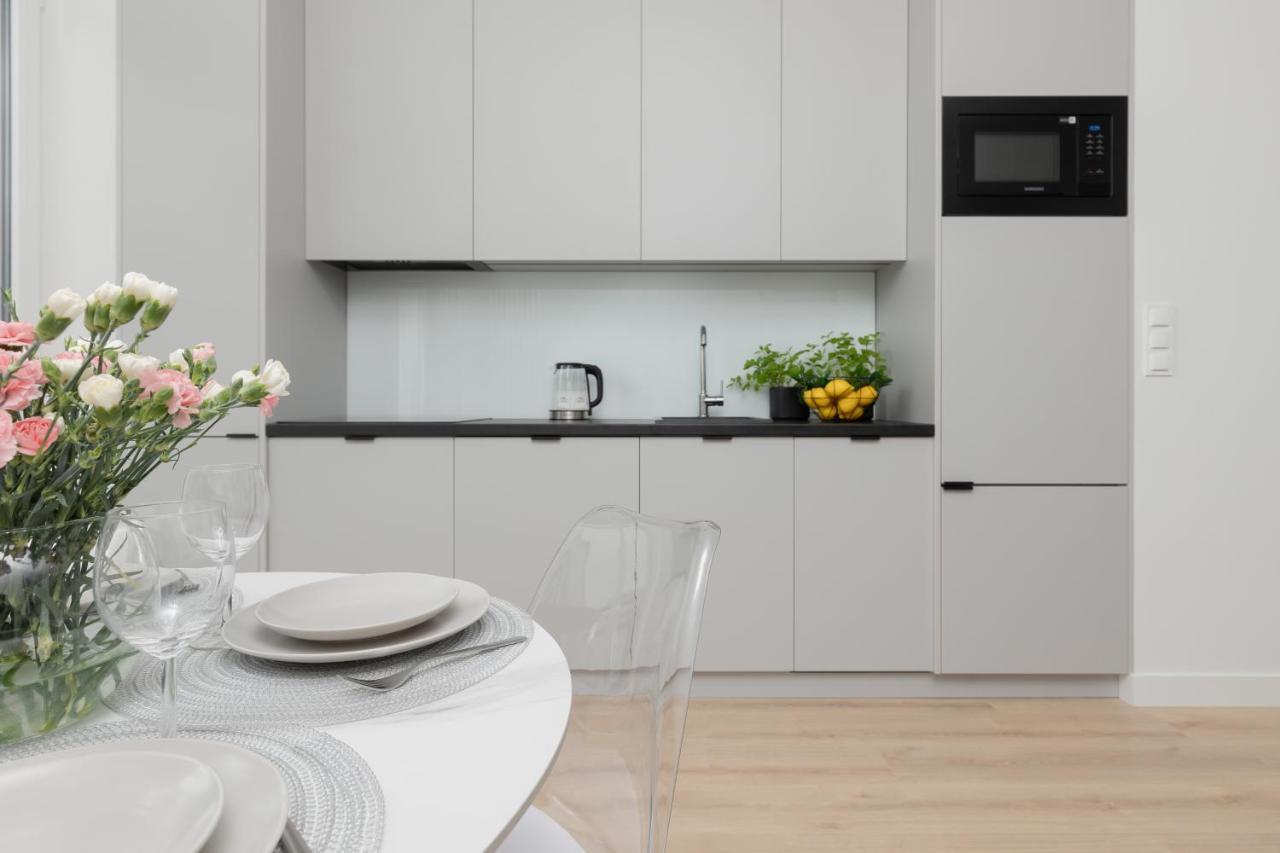Spacious Apartment With Panoramic View Of Warsaw By Noclegi Renters ภายนอก รูปภาพ
